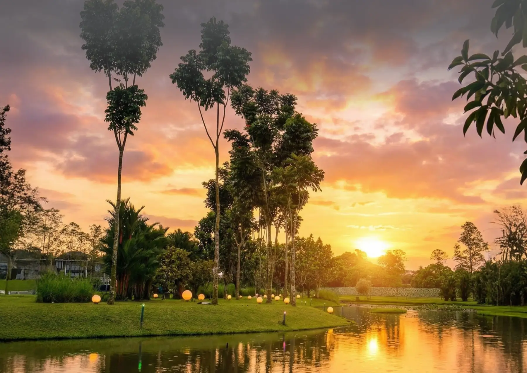 BSD City-NavaPark-Island Villa